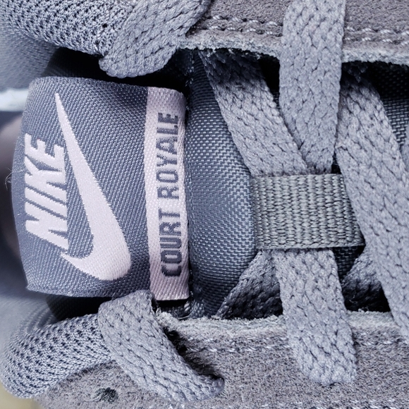 Nike Court Royale Suede Women's Sneakers Casual Shoes Gunsmoke Grey - Picture 9 of 10